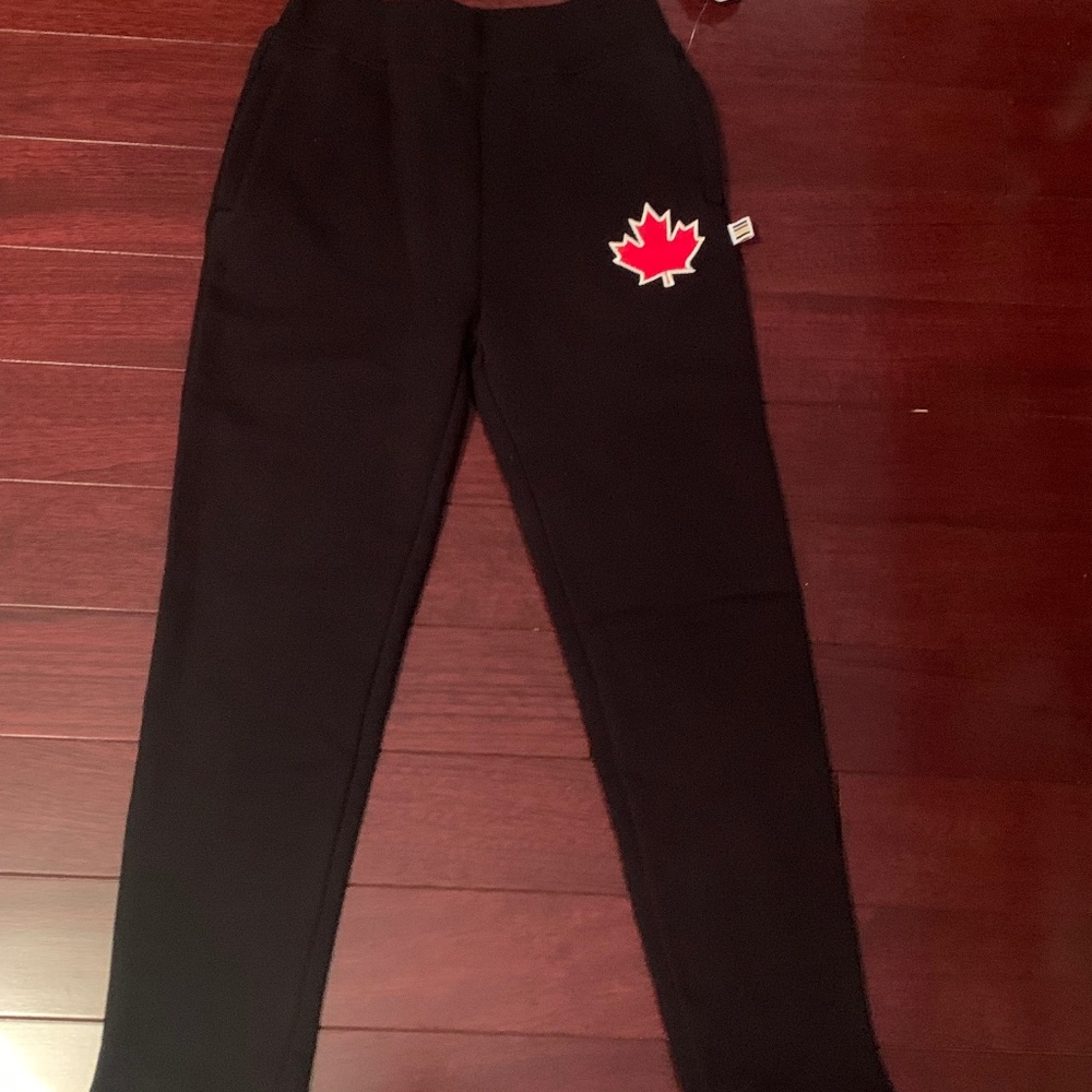NWT  Boy’s Hudson Bay Stripes Canada Joggers Sz. 8